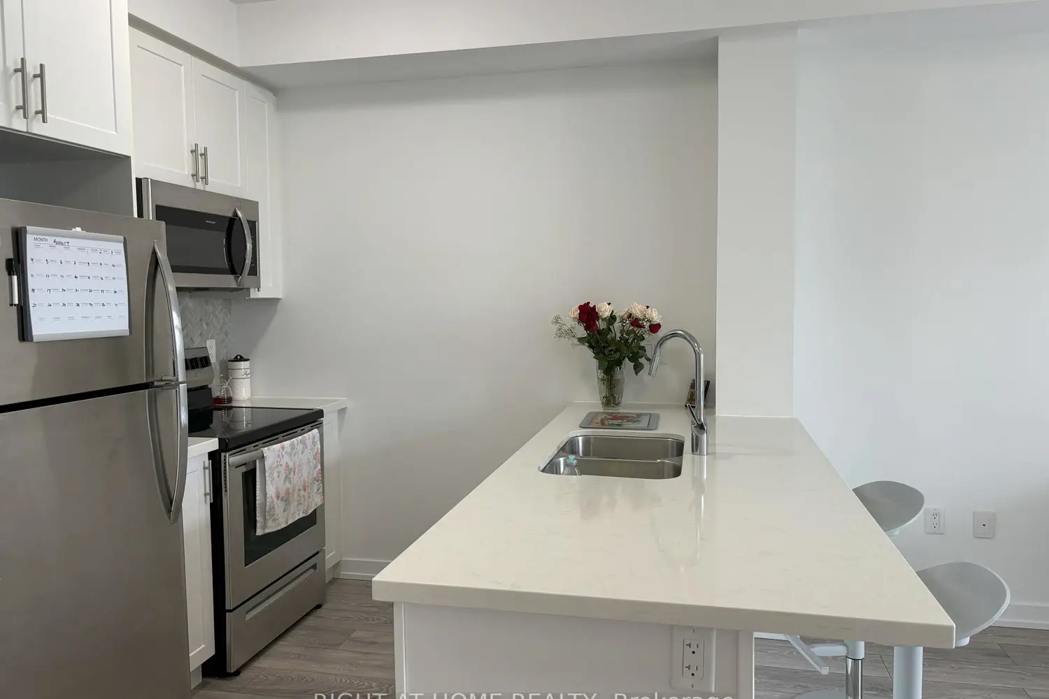 125 Shoreview Place 519 photo 5