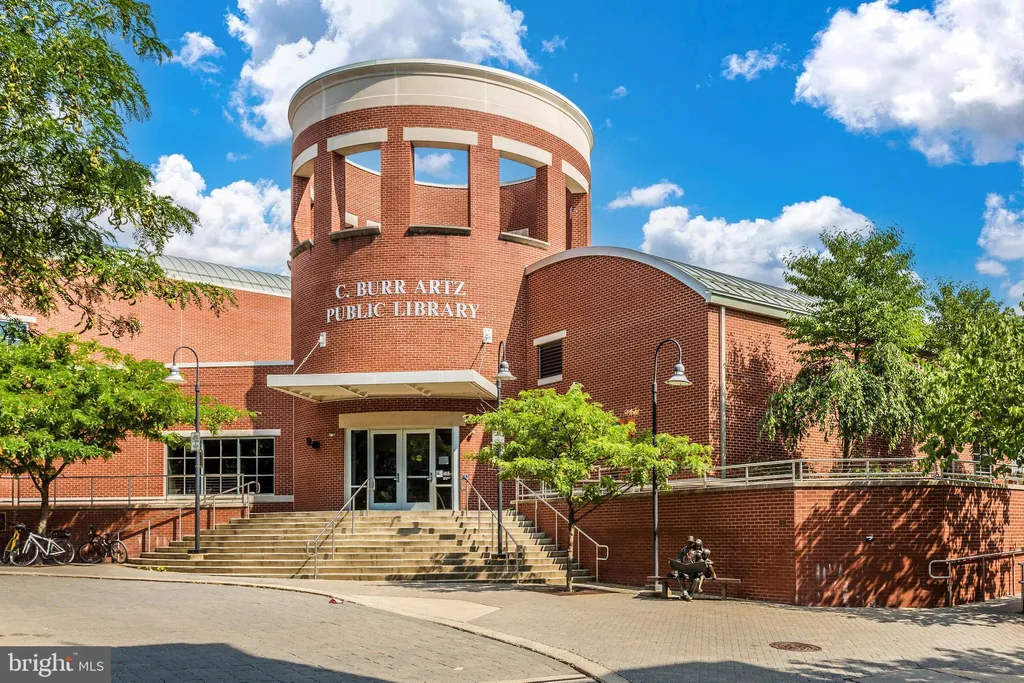 315 W 7th Street, Frederick, MD 21701