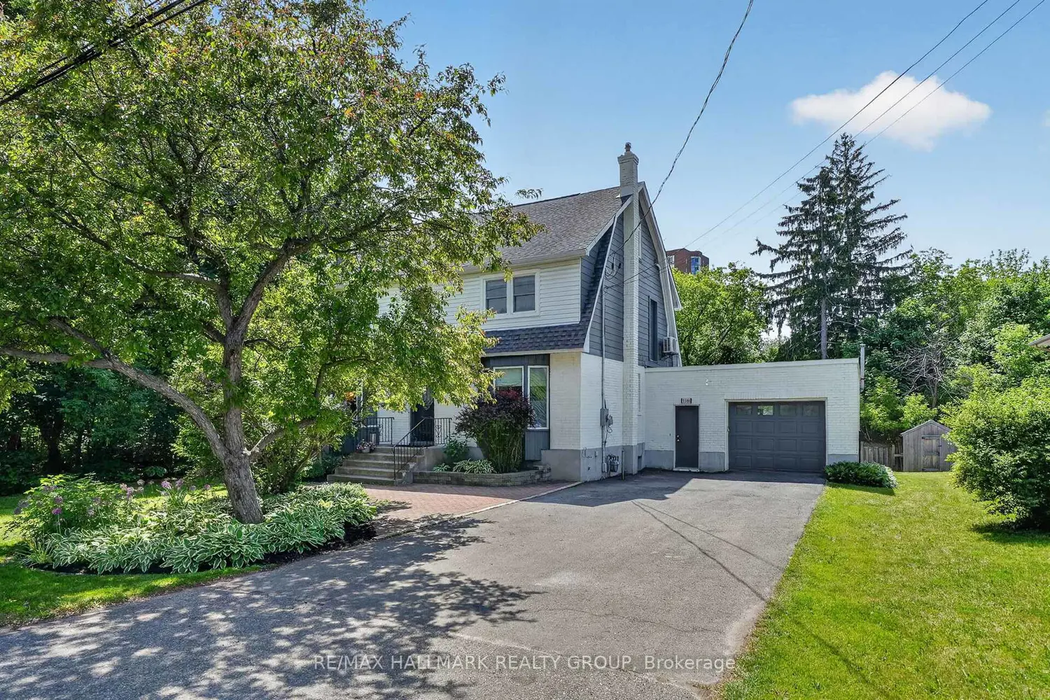 3588 Albion Road photo 2