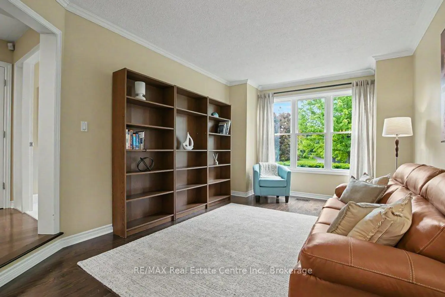 4237 Millcroft Park Drive photo 5
