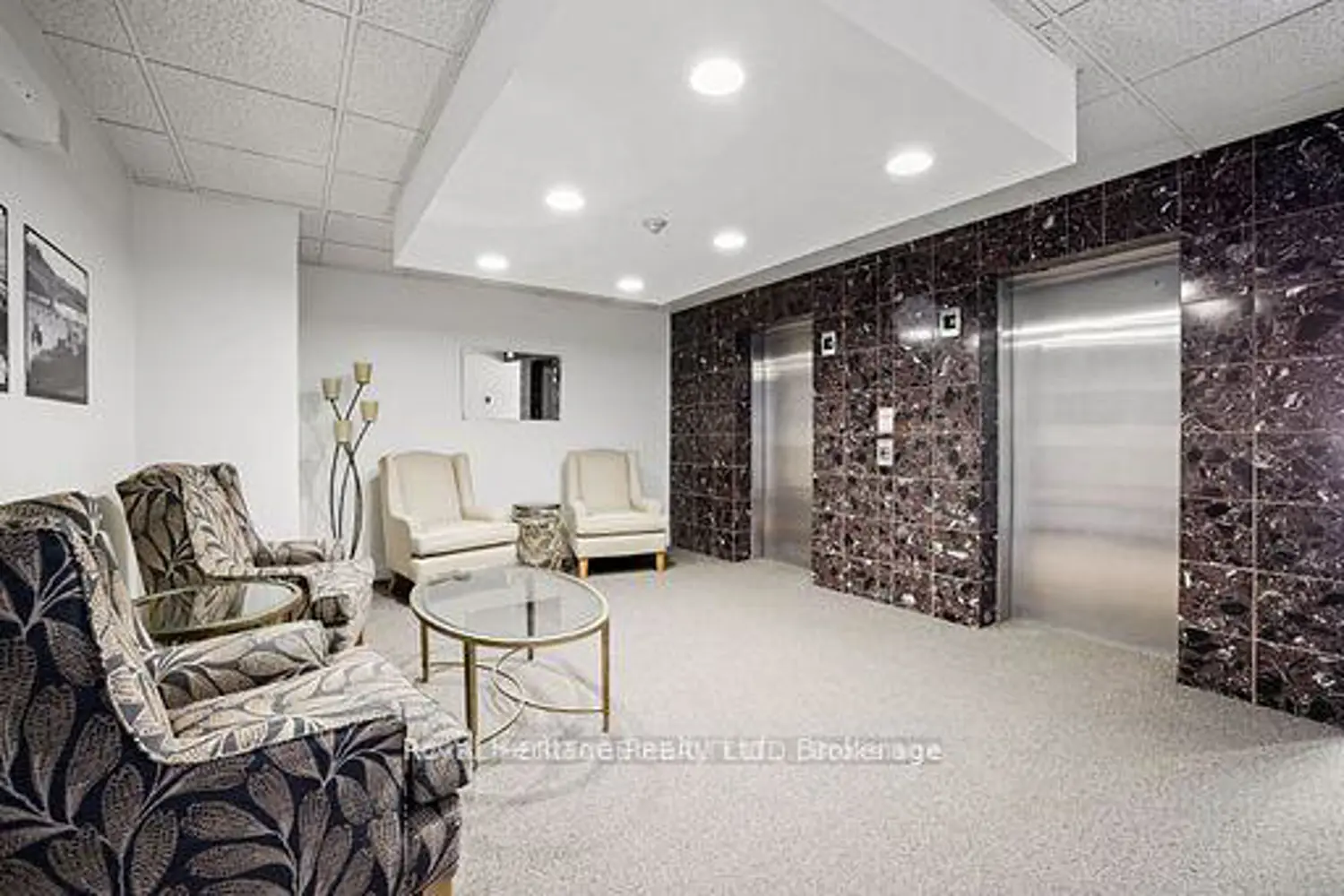 40 Auburn Street 211 photo 4