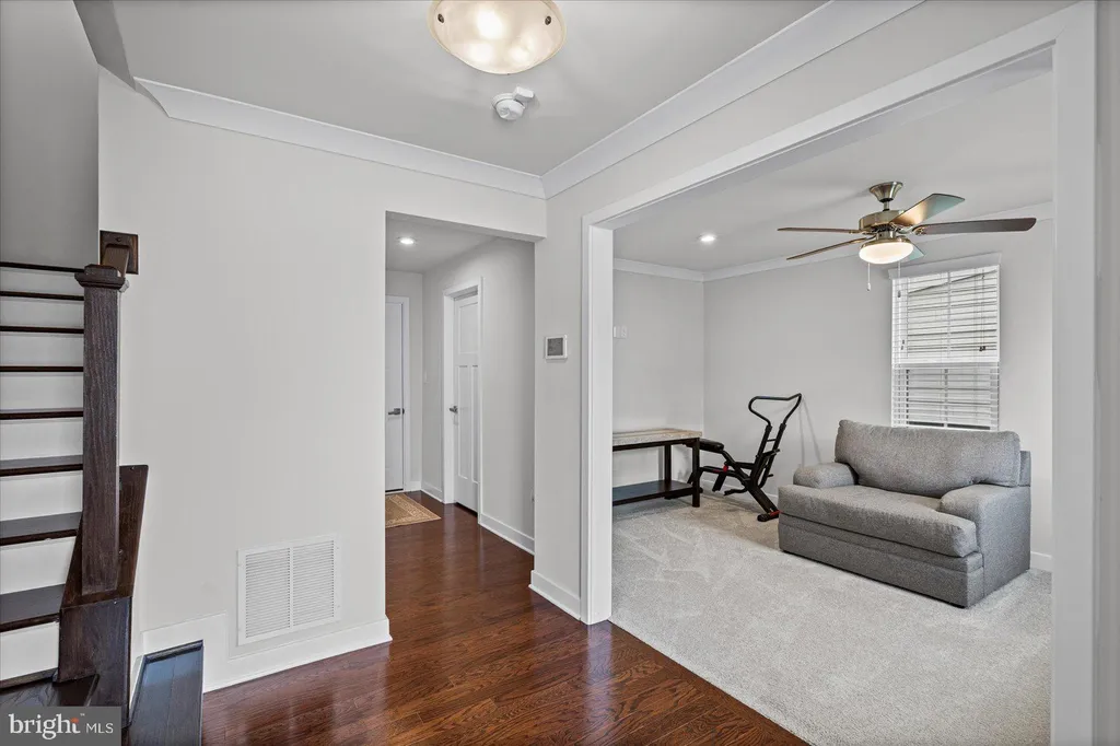 613 Colindale St, Middle River, MD 21220 photo 4