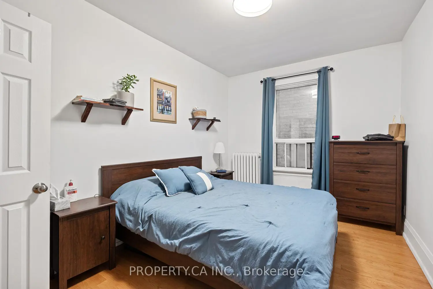 396 Roxton Road photo 3