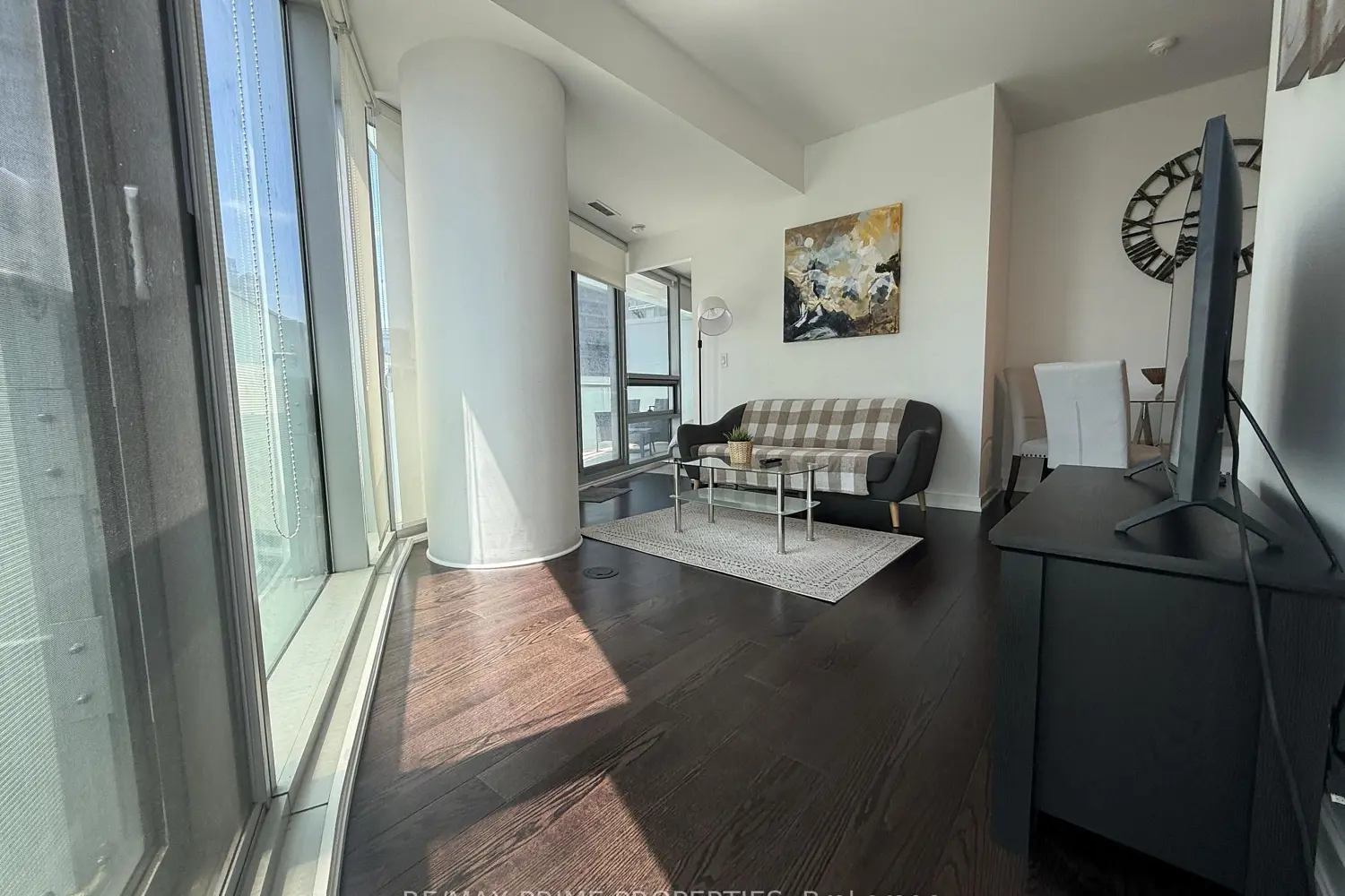 14 York Street 1605 photo 3