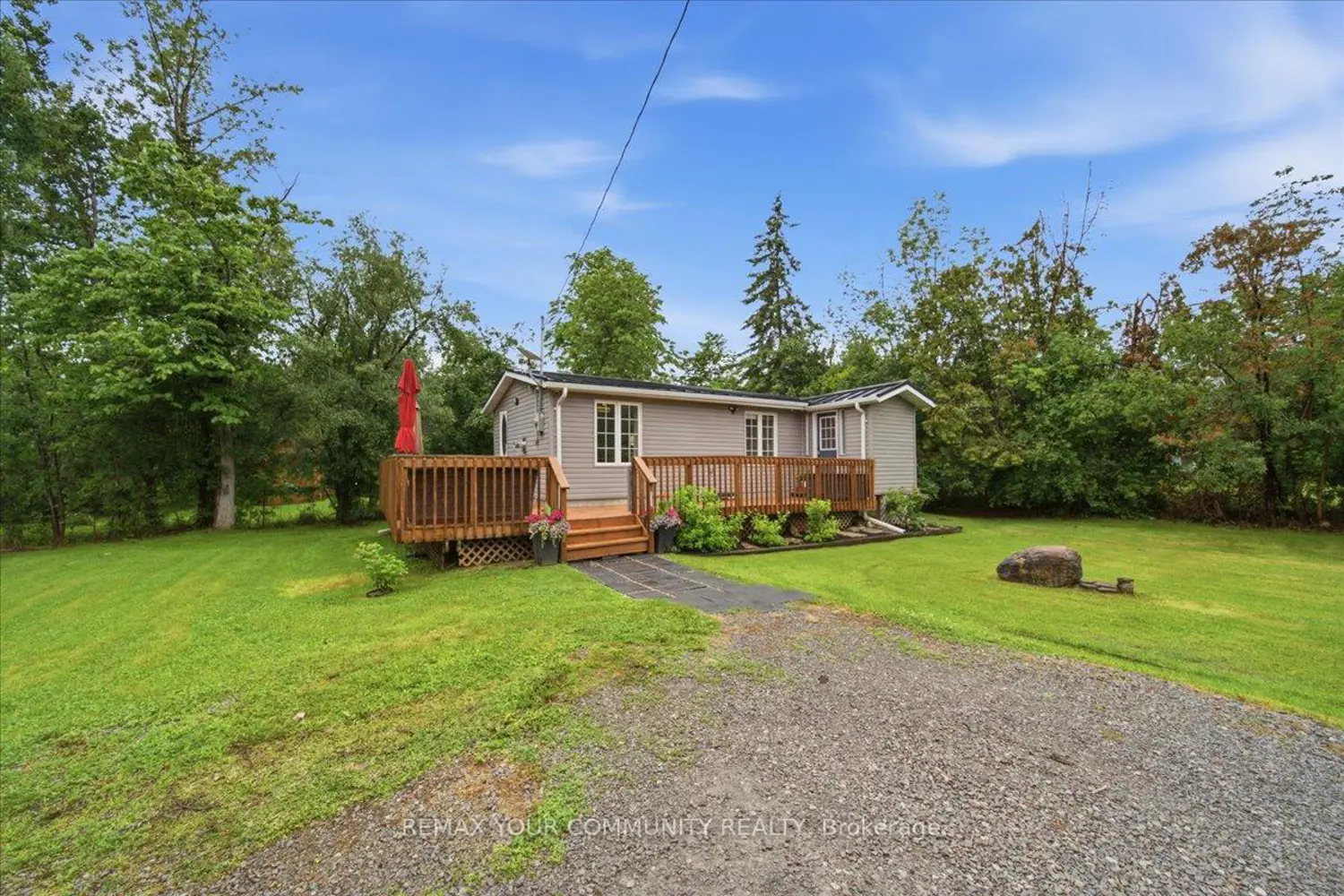 25246 Commodore Road photo 2