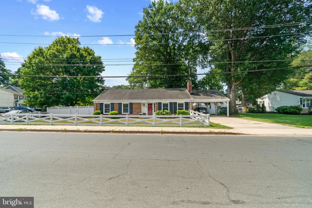 117 Oakwood Road, Edgewater, MD 21037
