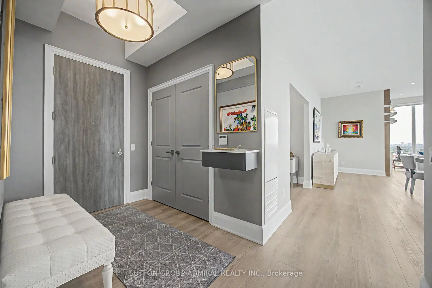 10 Gatineau Drive 1502