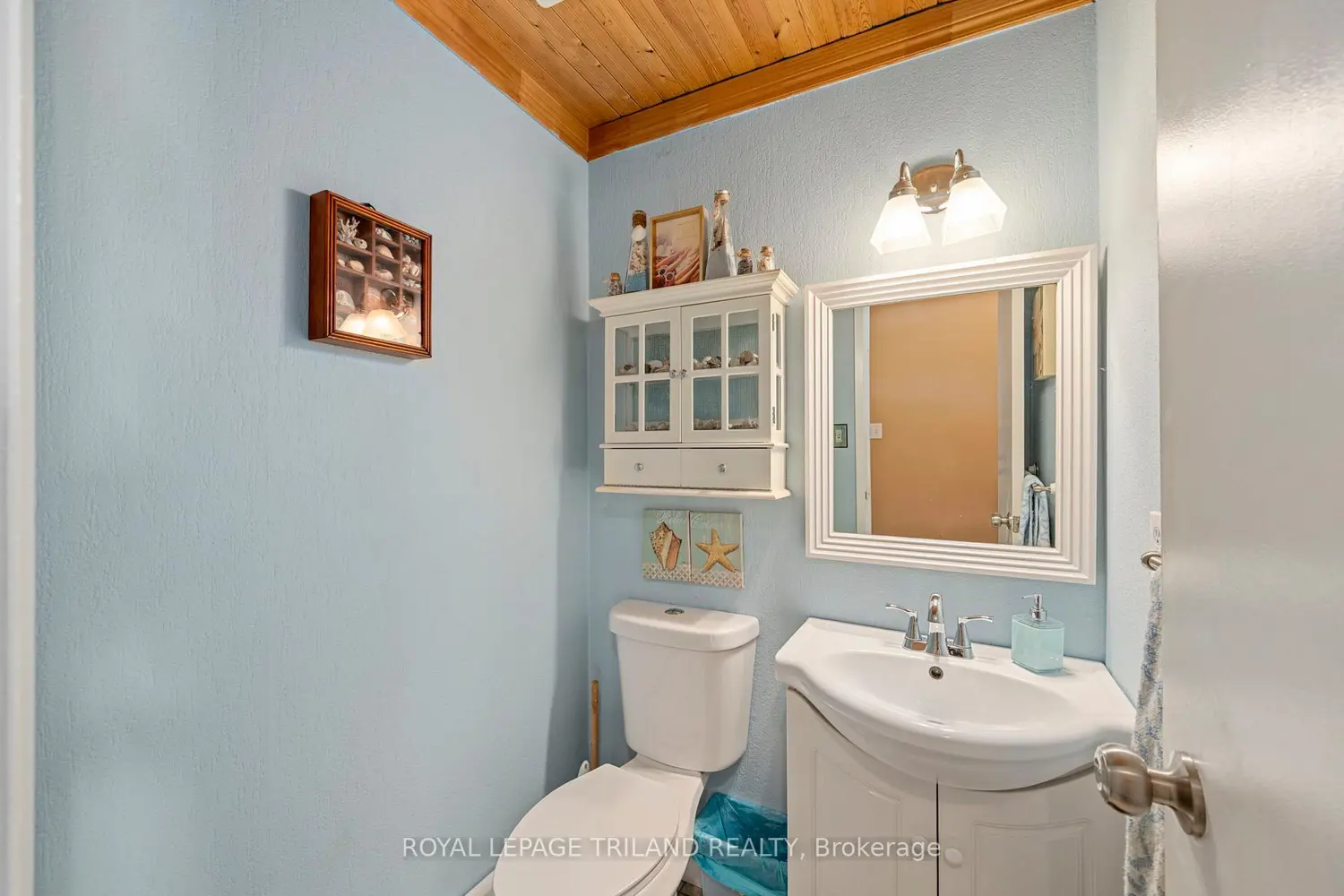 626 Wharncliffe Road 28 photo 3