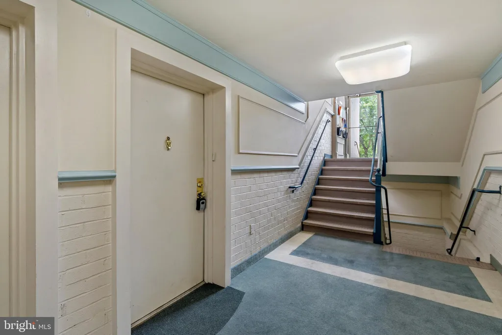 8011 Mandan Road Unit 509, Greenbelt, MD 20770 photo 4