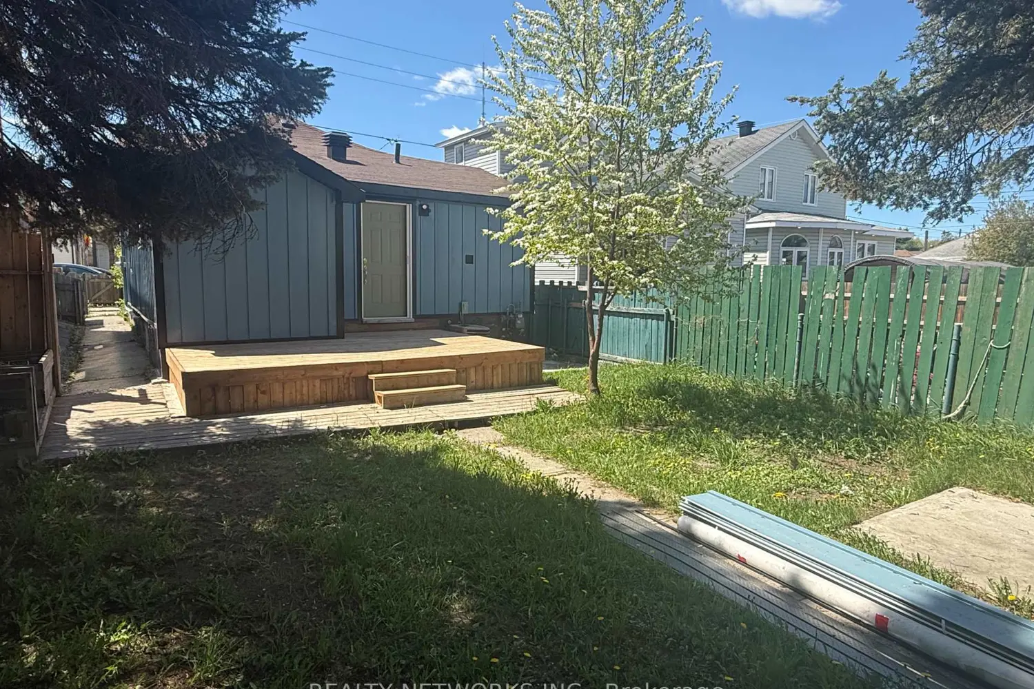 109 Croatia Avenue photo 3