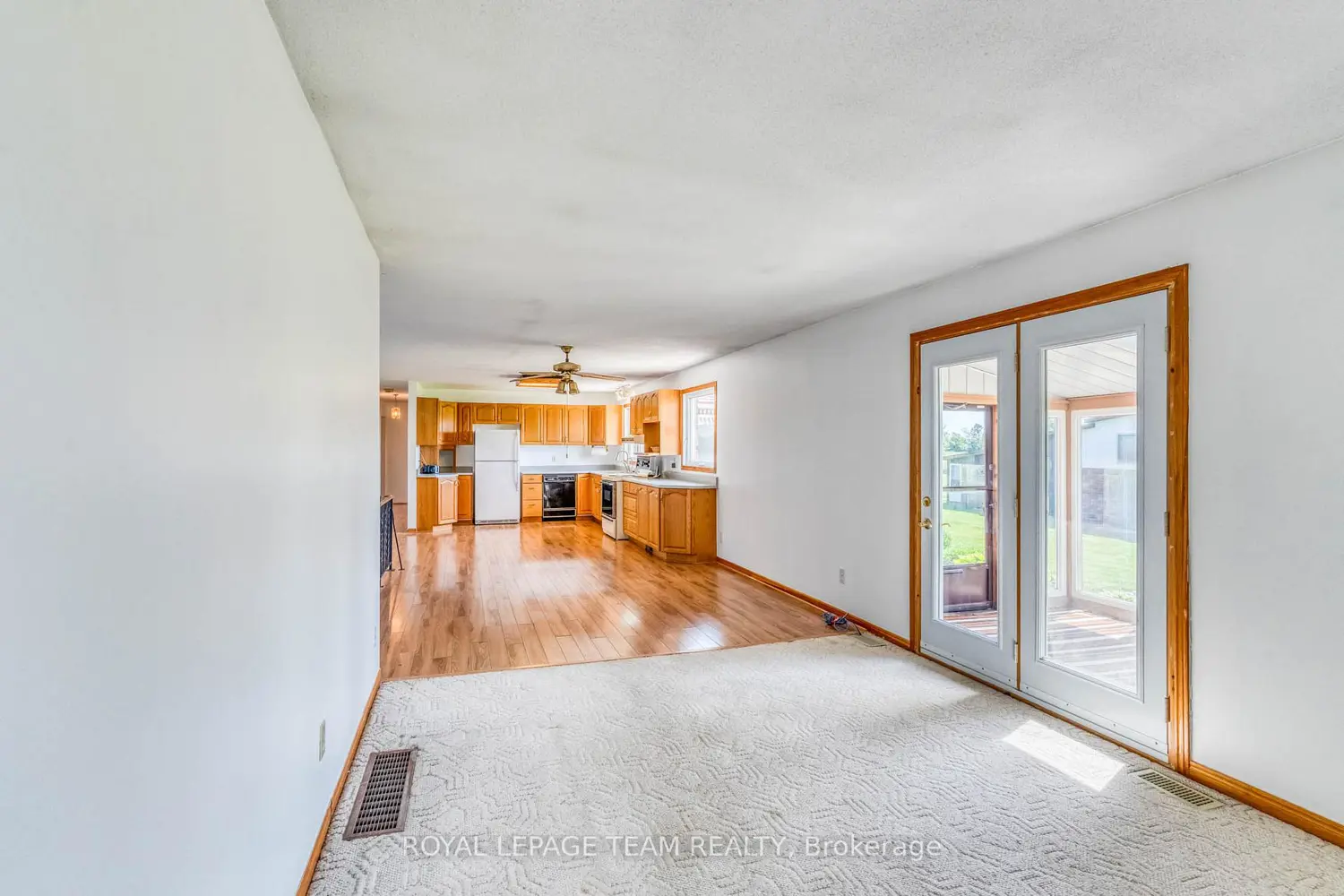 399 Rae Road photo 3