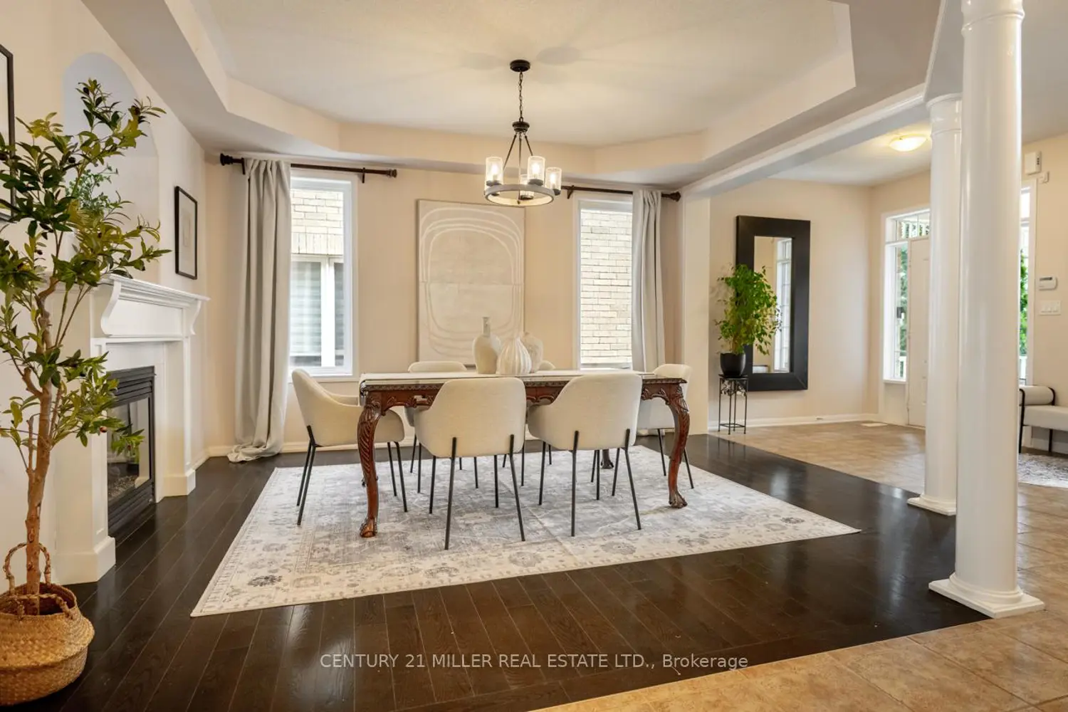 468 Coombs Court photo 2