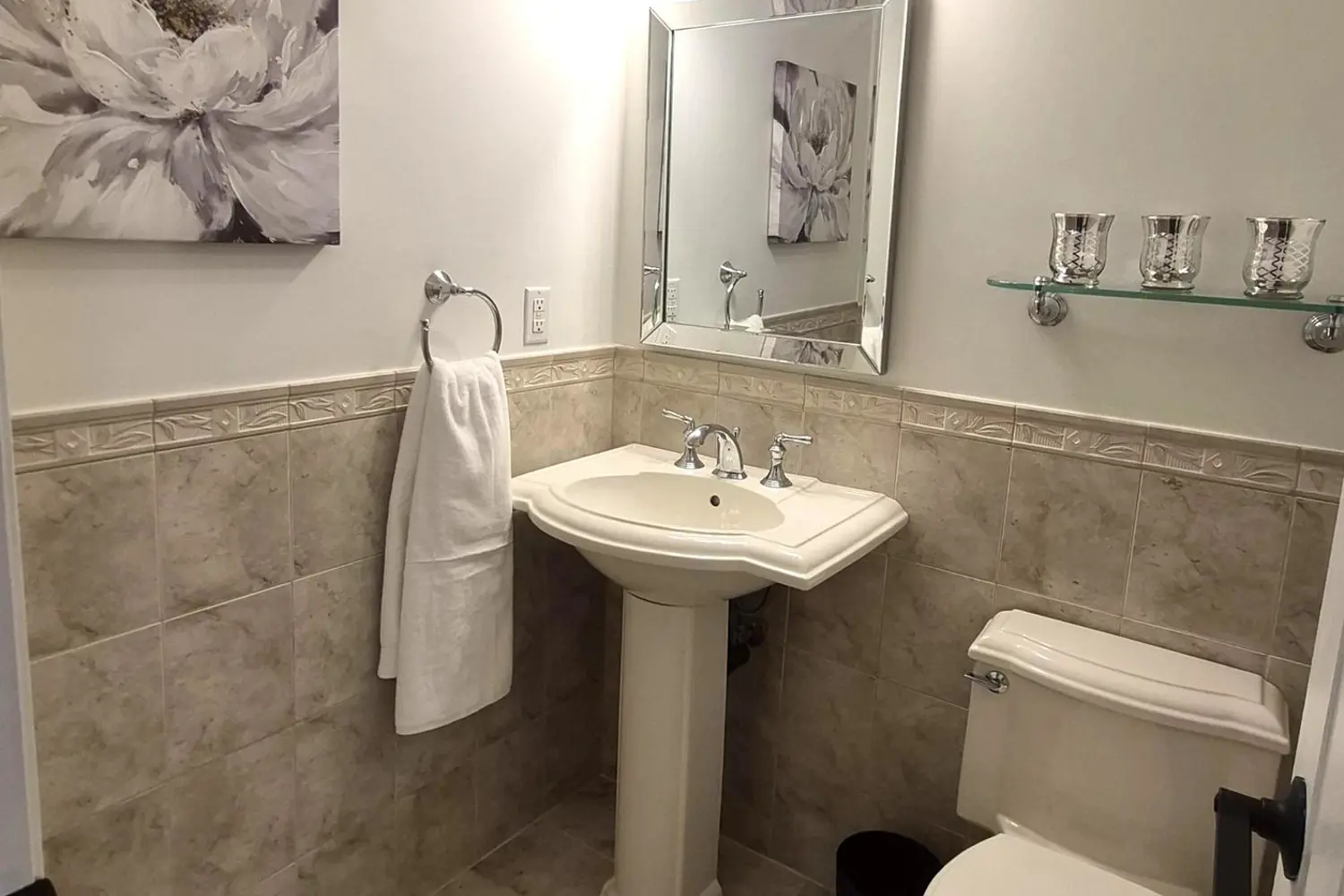 184 Dundas Street photo 5