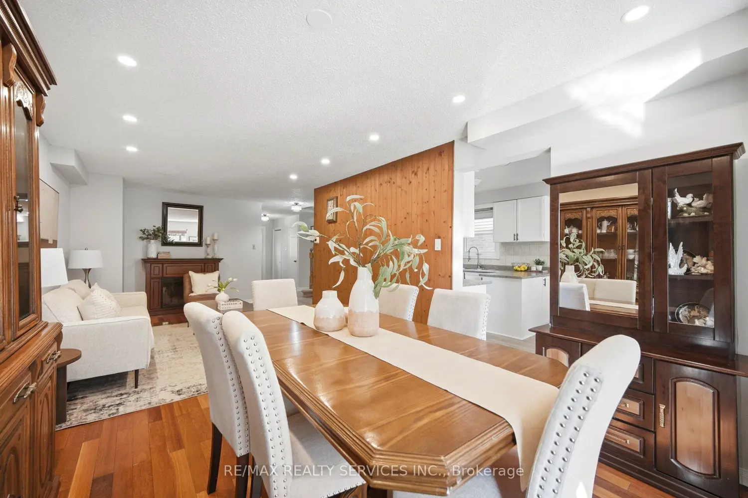 1842 Cricket Lane photo 4