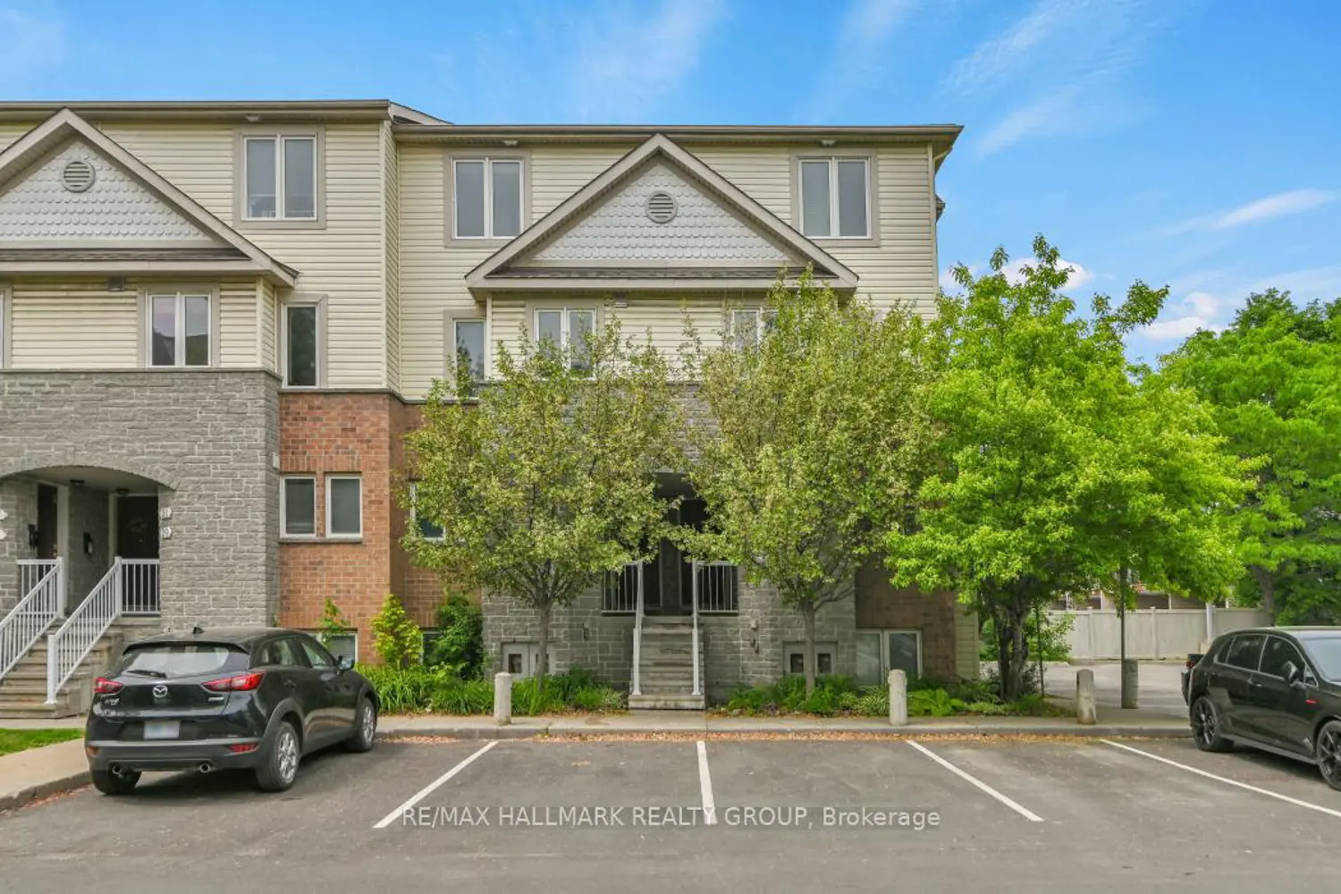 39 Strathaven Private