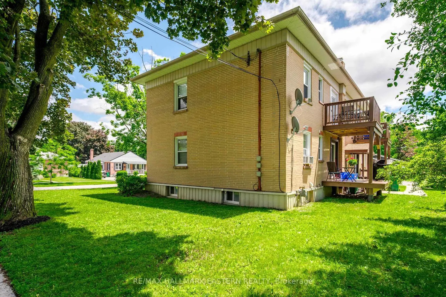 809 Nicholls Street photo 2