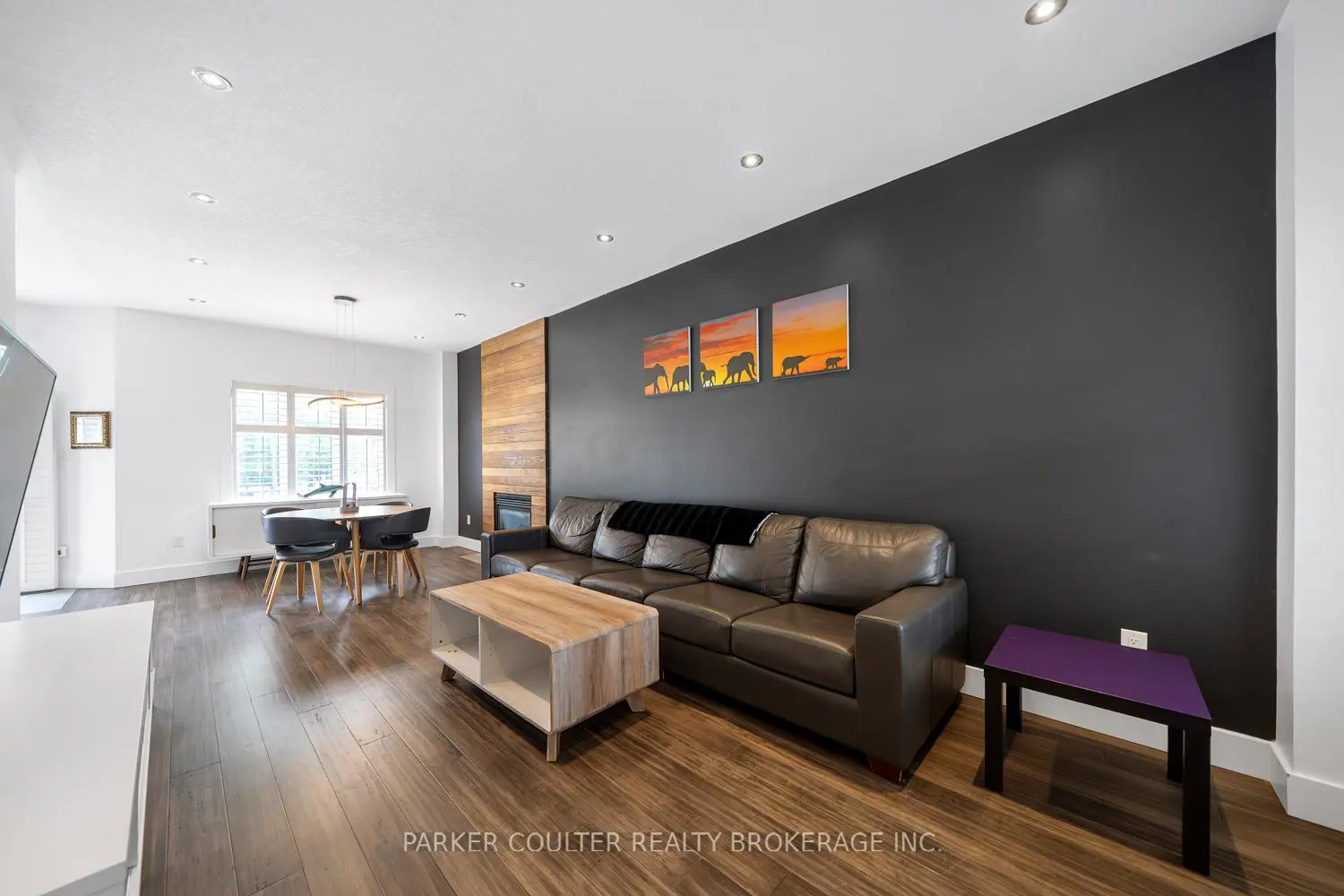 9 Surrey Drive photo 3
