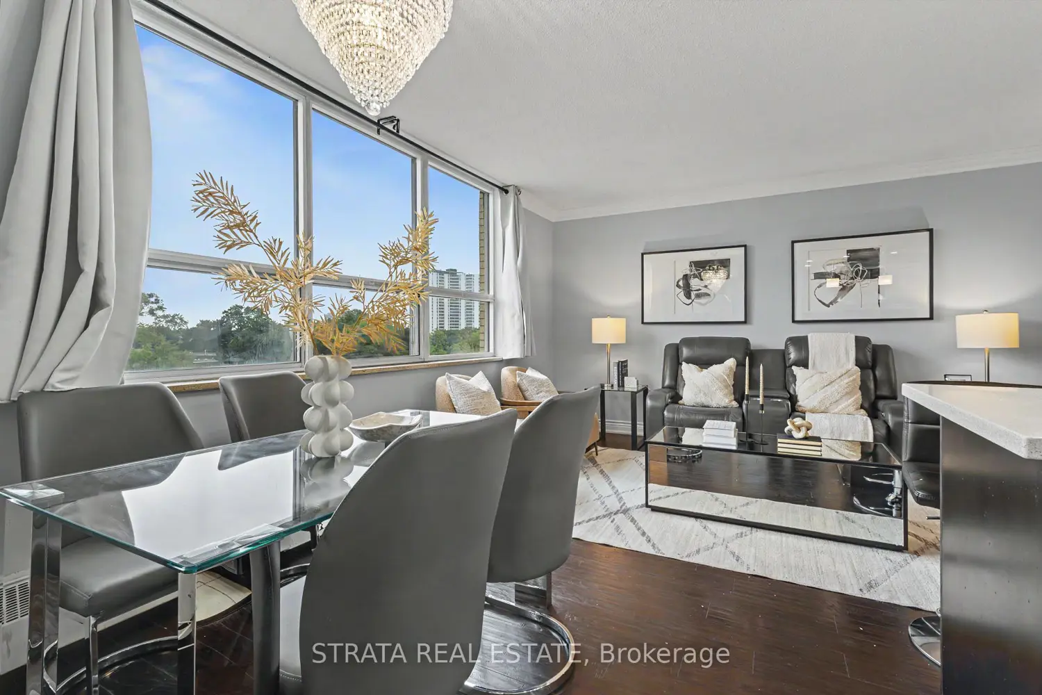 5 Parkway Forest Drive 715 photo 2
