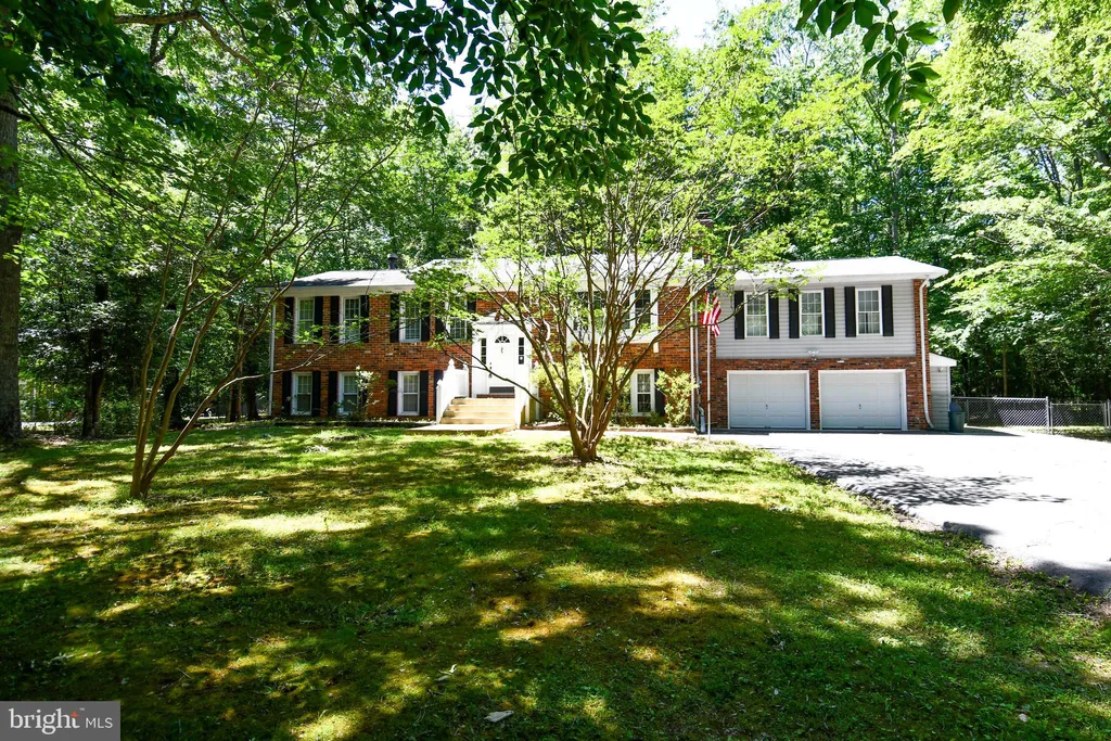 8870 Brook Drive, Waldorf, MD 20603 photo 2