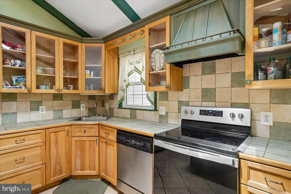 1248 Hilltop Drive, Annapolis, MD 21409 photo 2