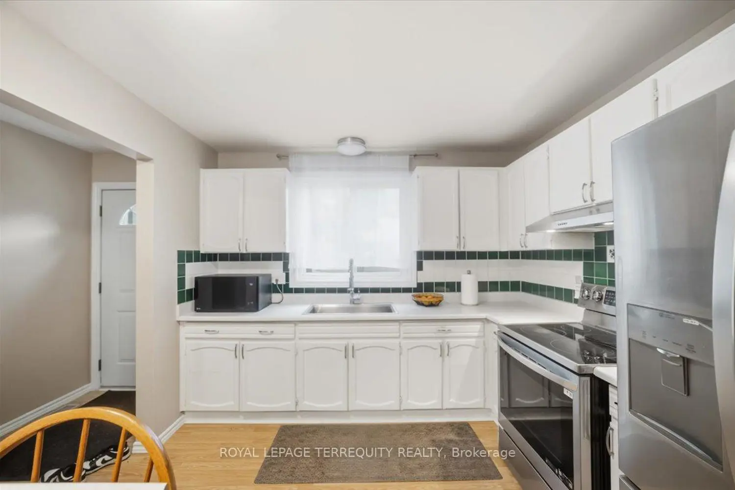 175 Siebert Avenue 1 photo 5