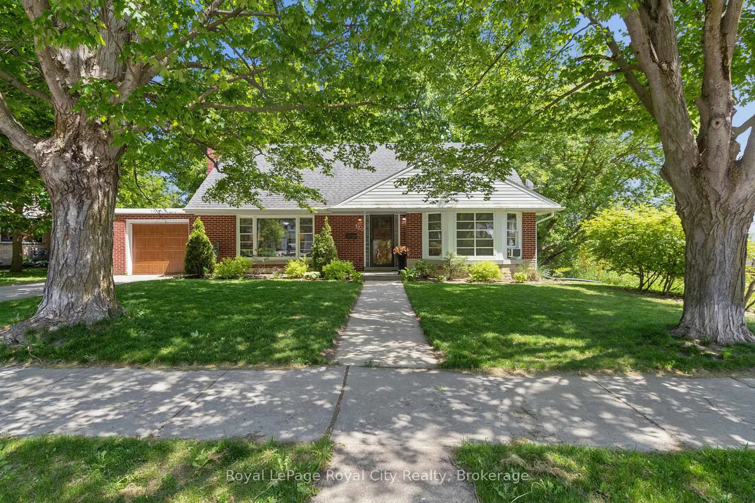 120 Hill Street photo 3