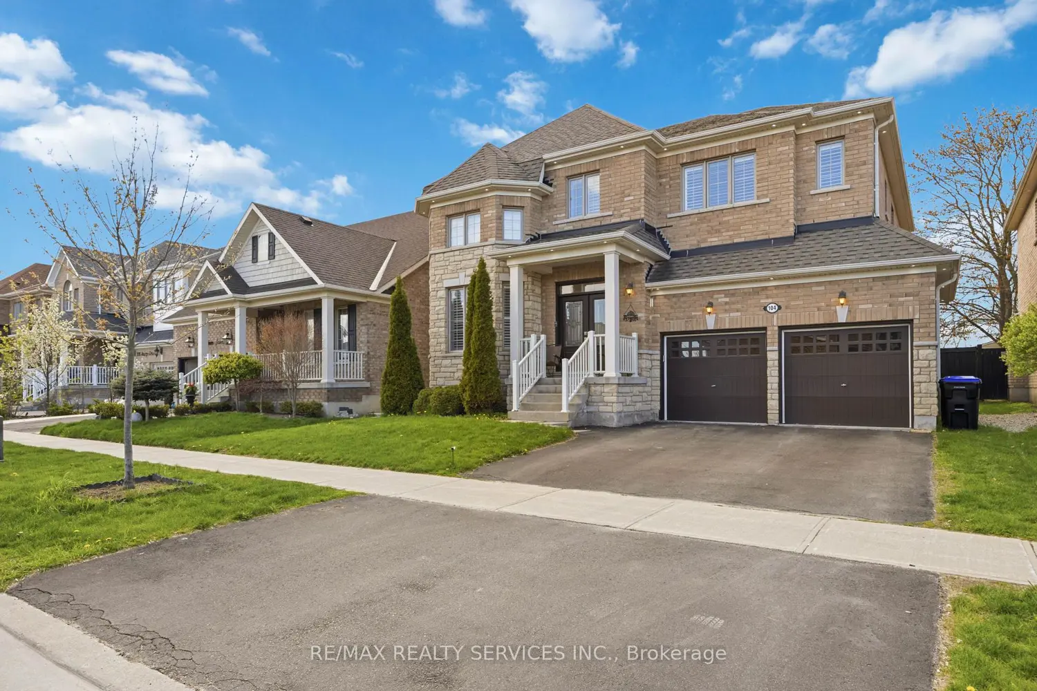 104 Sharpe Crescent