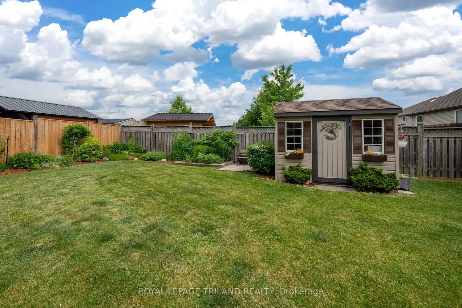 48 Circlewood Drive photo 2