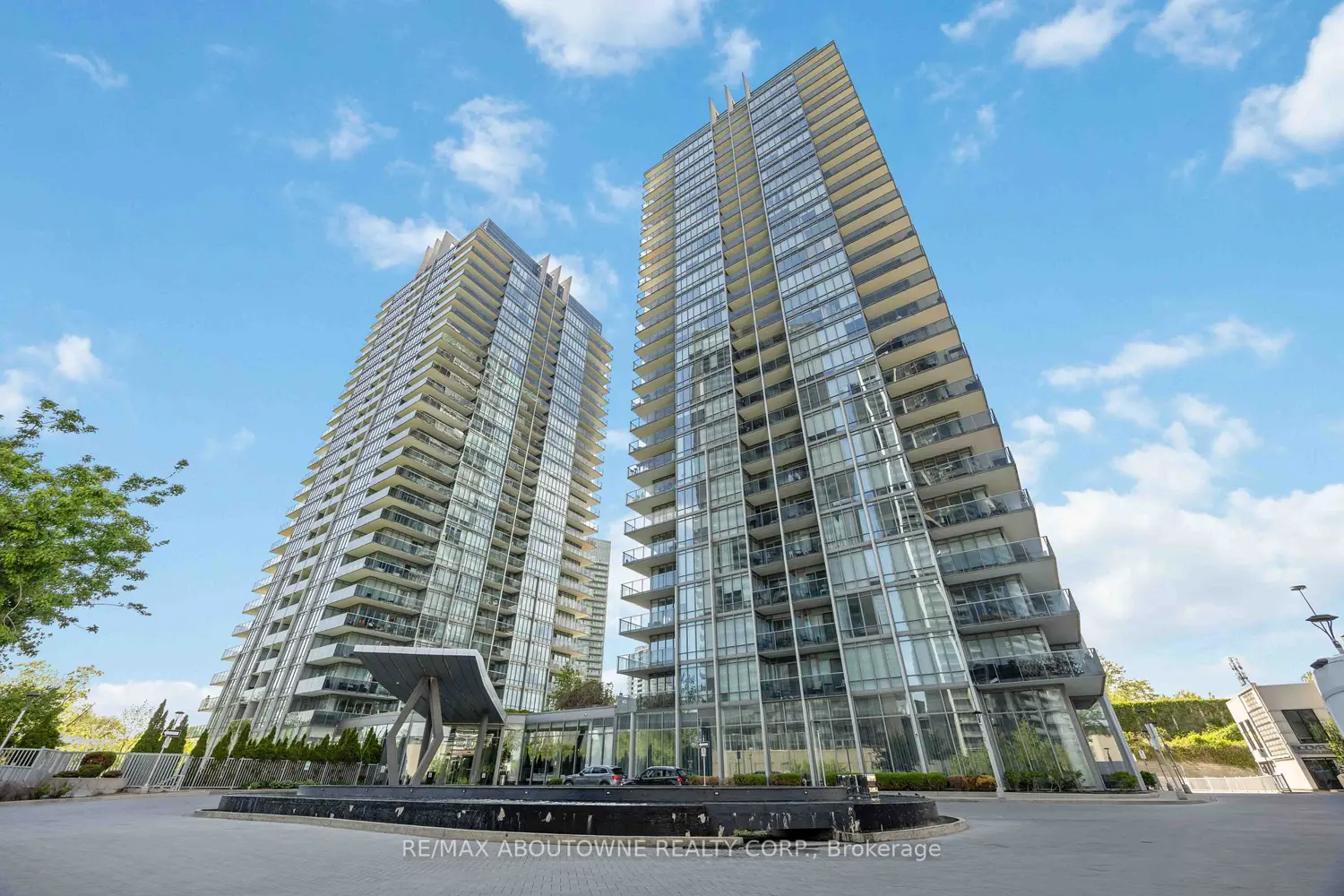 88 Park Lawn Road 303