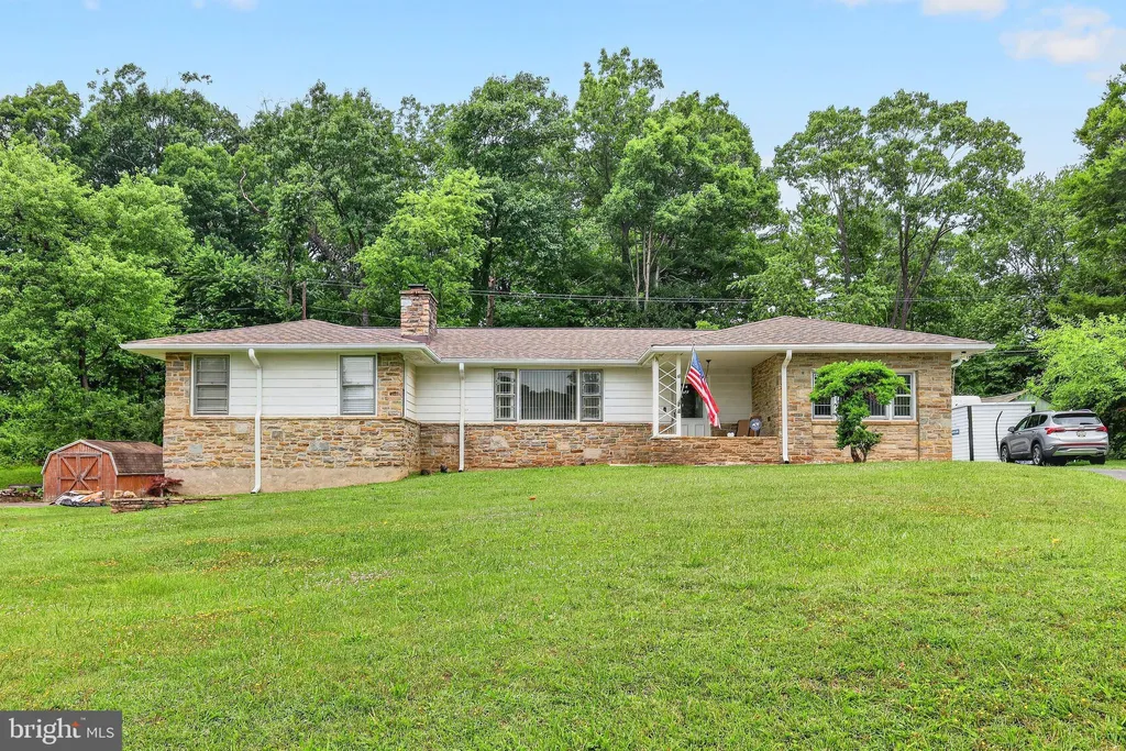 1414 Woodcliff Avenue, Catonsville, MD 21228