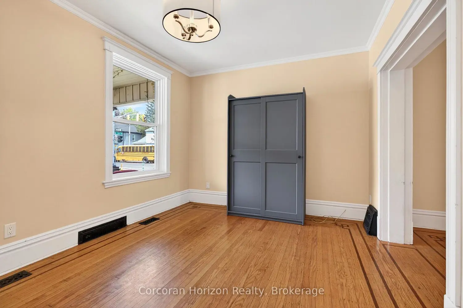 520 John Street photo 4
