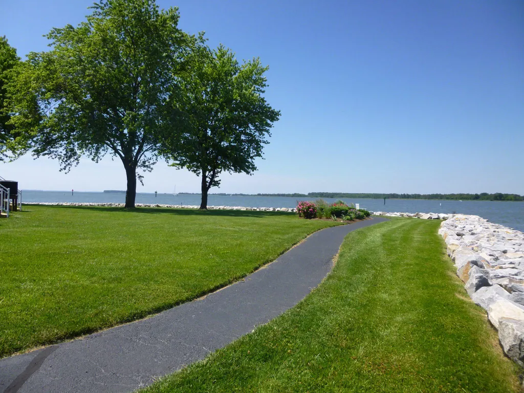 214 Oyster Cove Drive, Grasonville, MD 21638