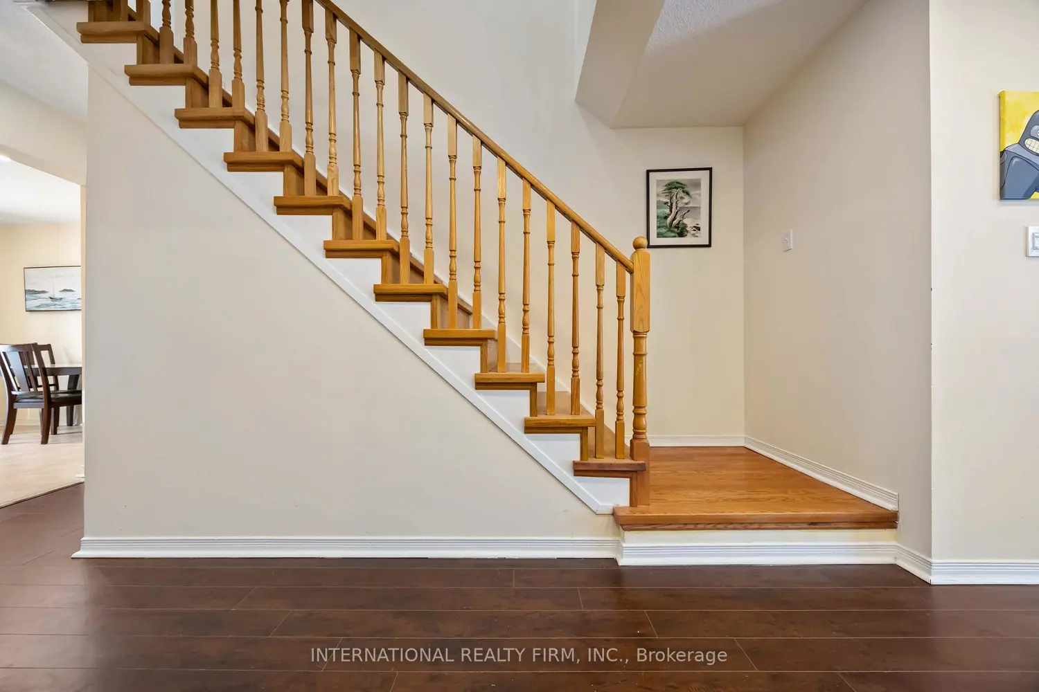 340 Flagstone Way photo 3