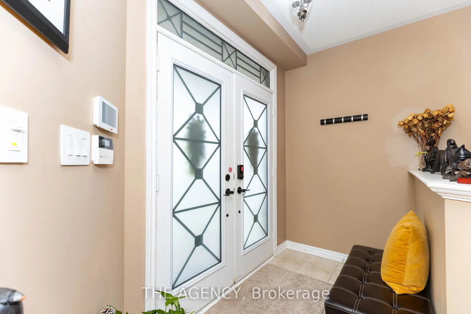 54 Thames Drive photo 3