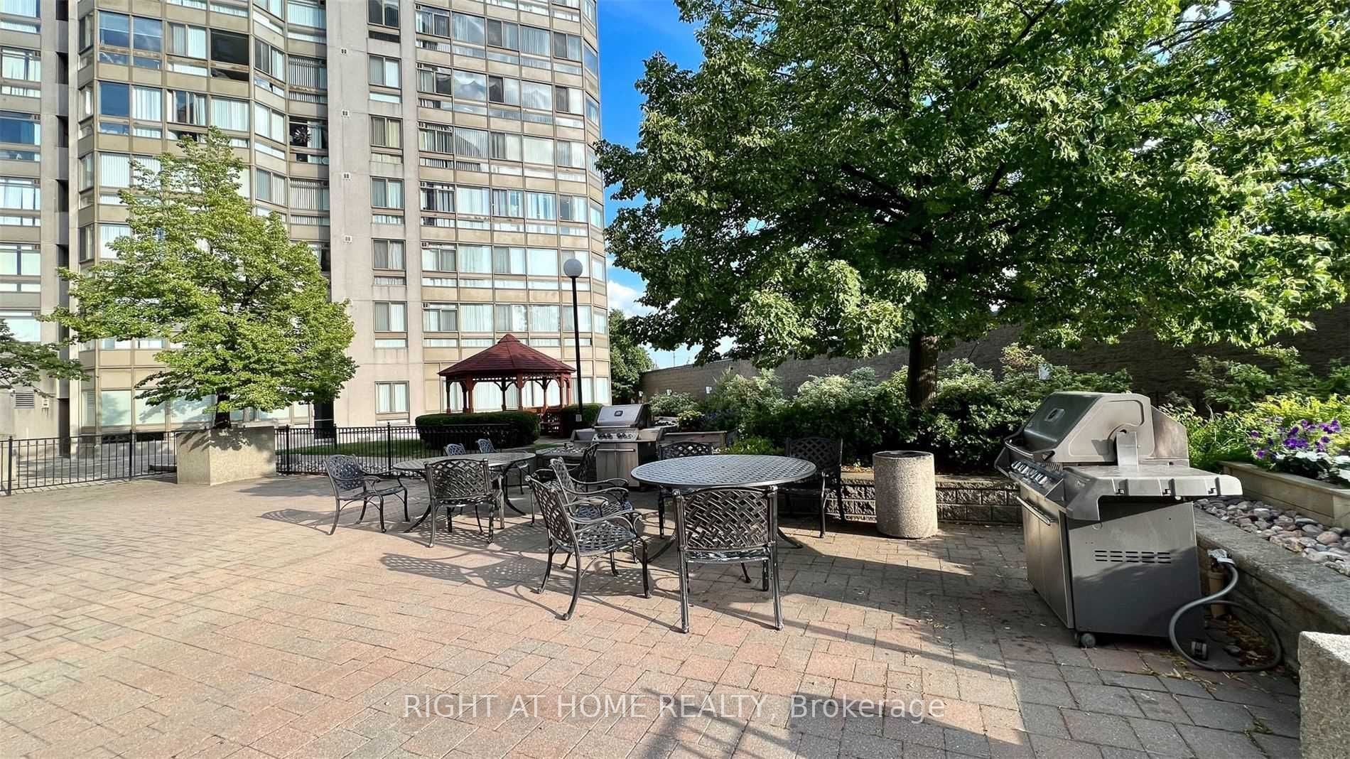 1406-3233 Eglinton Avenue E, Toronto, ON, M1J 3N6