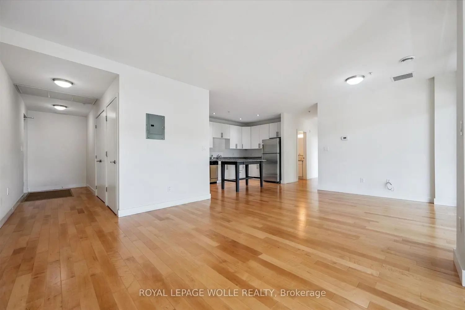 188 King Street 304 photo 3