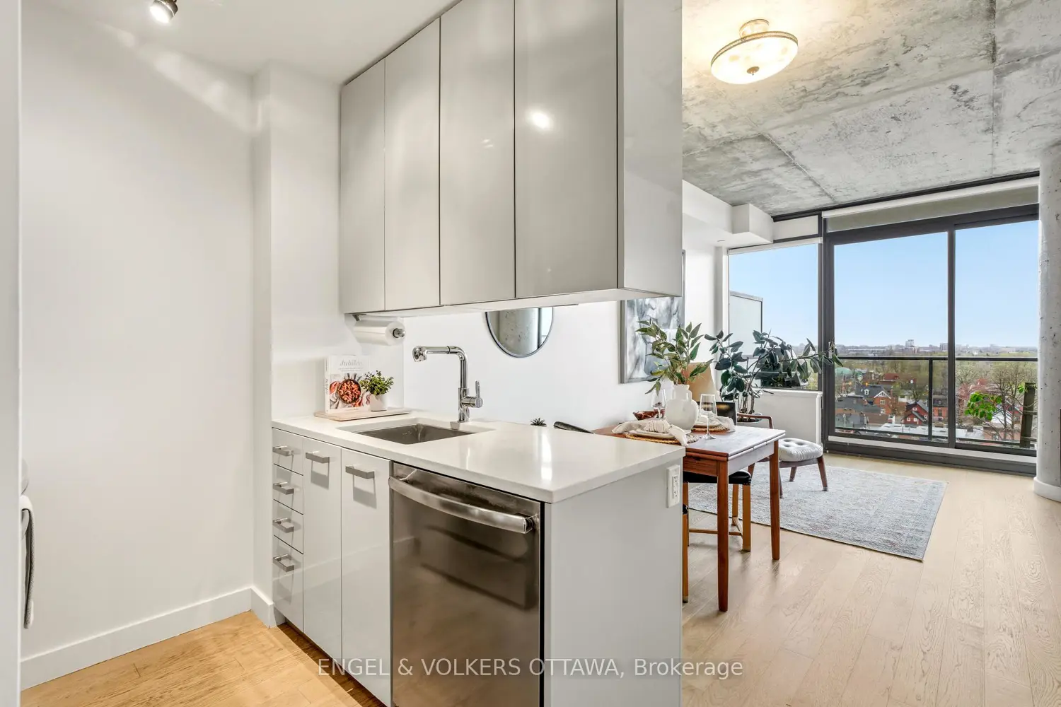 224 Lyon Street 1004 photo 3