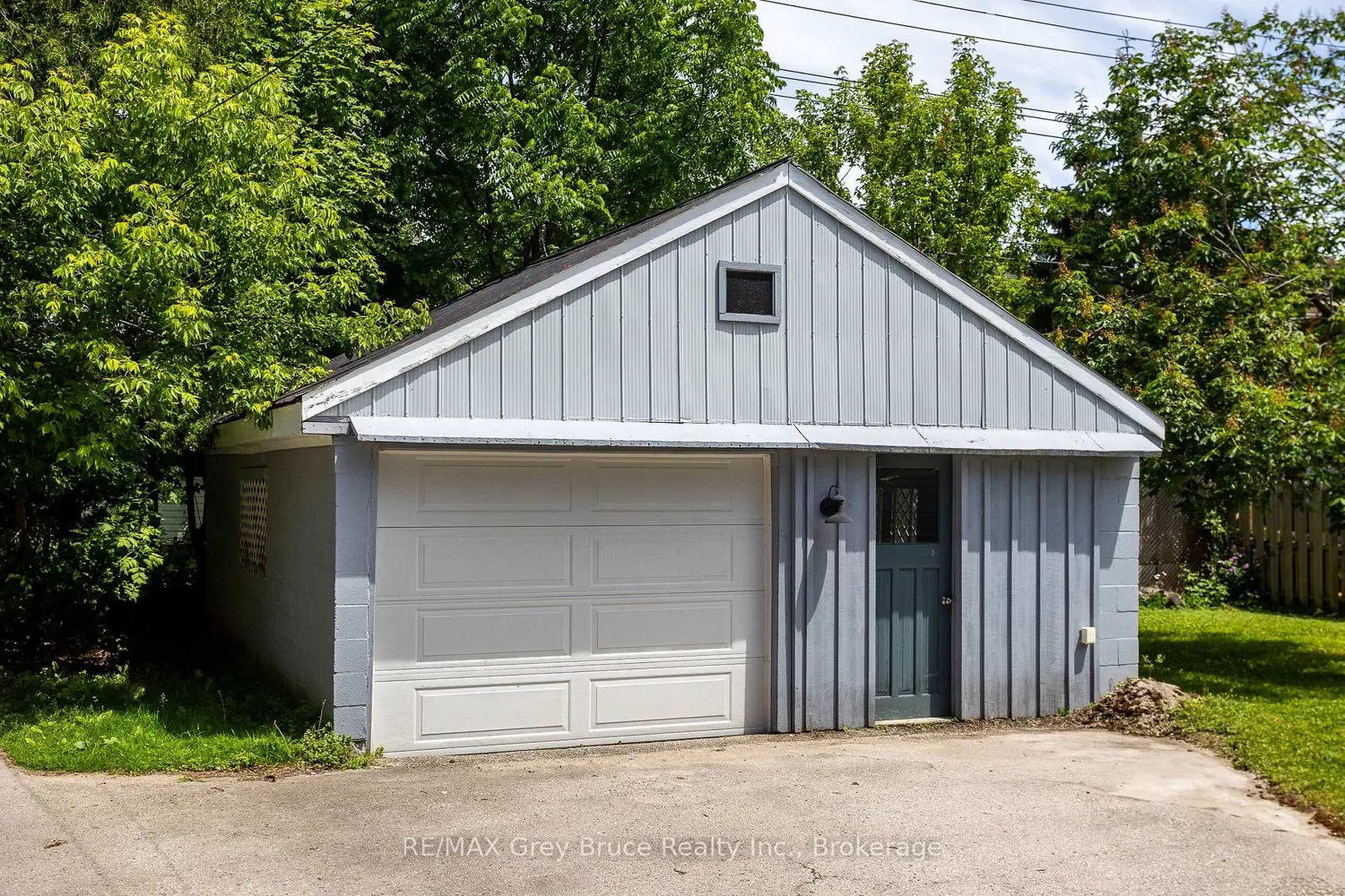 177 2Nd Avenue photo 3