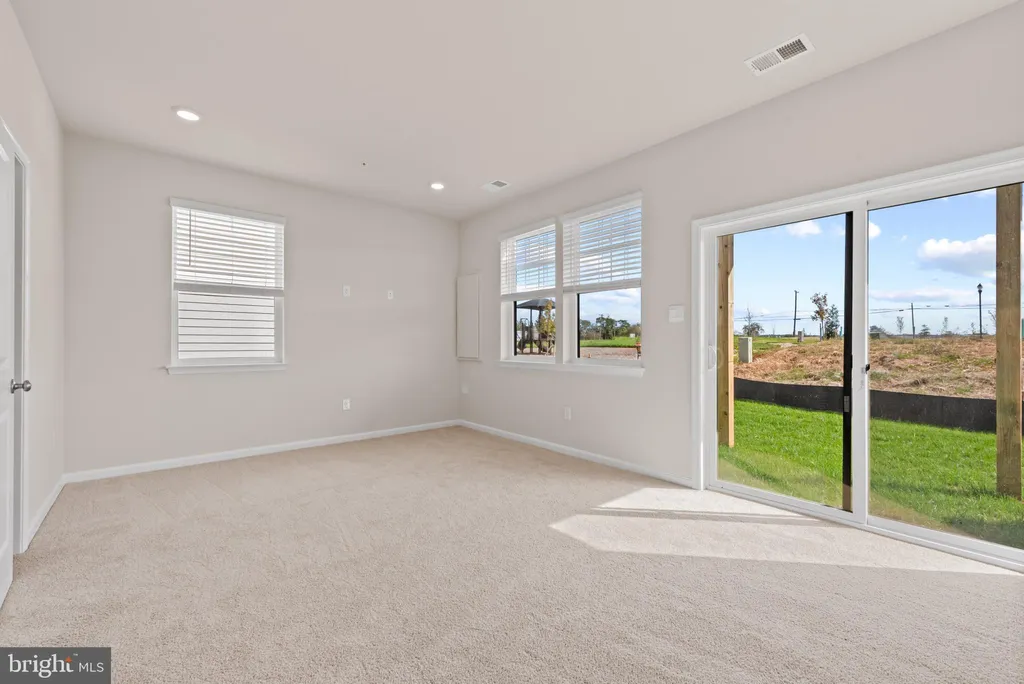 379 Ensemble Way, Frederick, MD 21701 photo 5