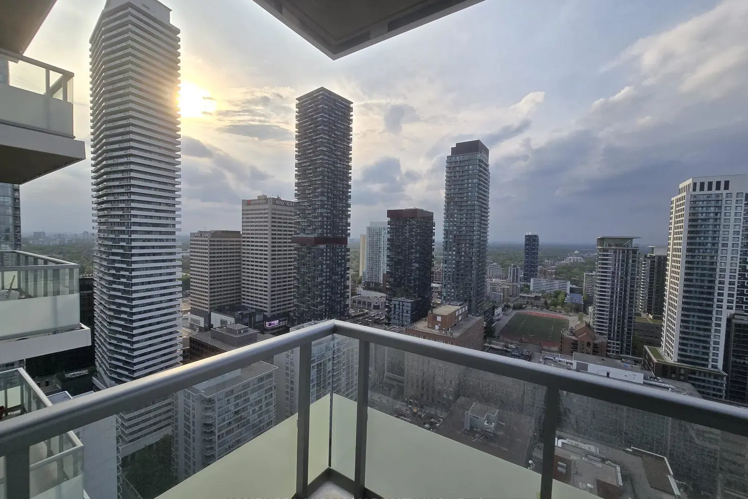 50 Dunfield Avenue 3318