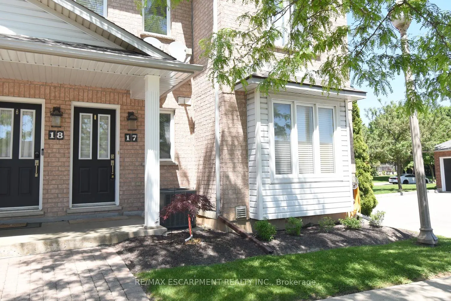2 Harbour Drive 17 photo 2
