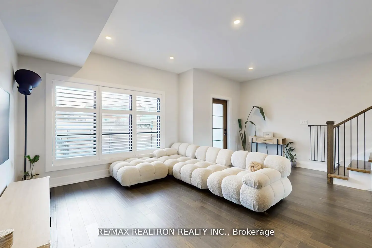 3 Spring Lane C photo 2