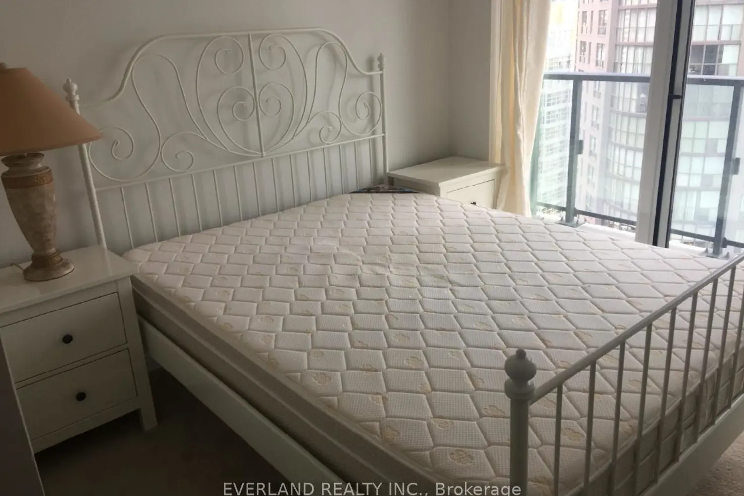 955 Bay Street 1804 photo 3