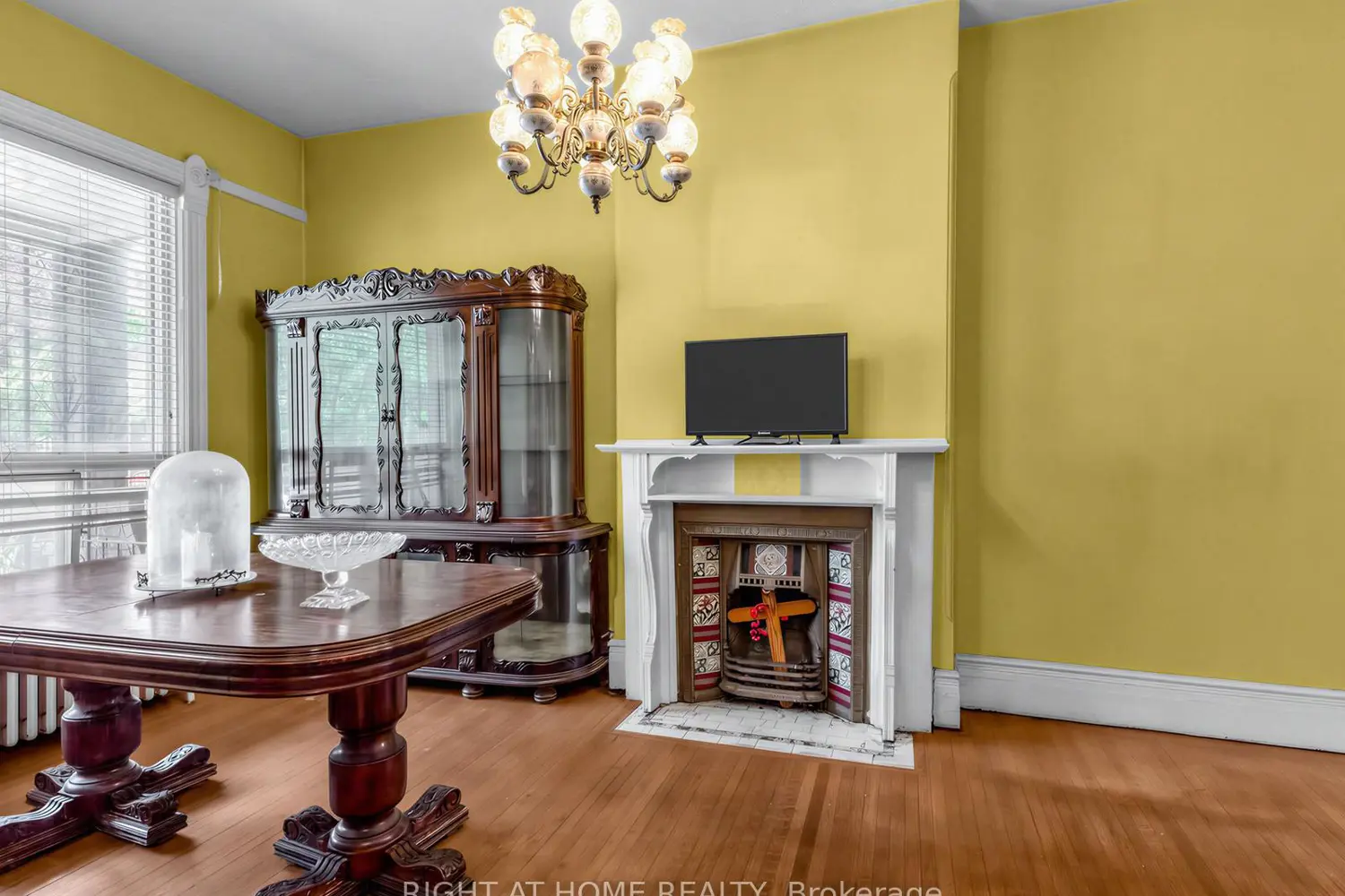 91 Borden Street photo 4
