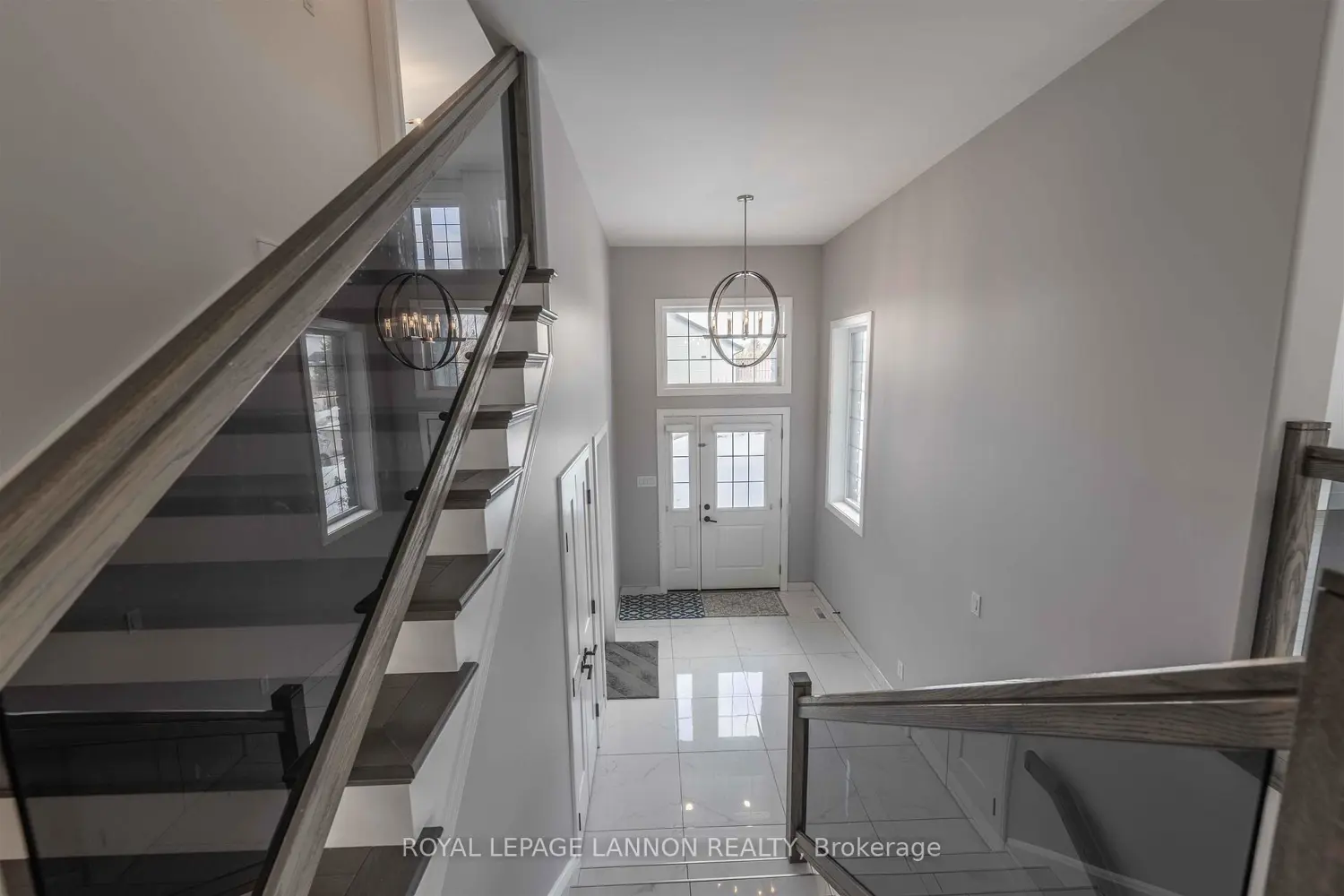 705 Fieldstone Place photo 5