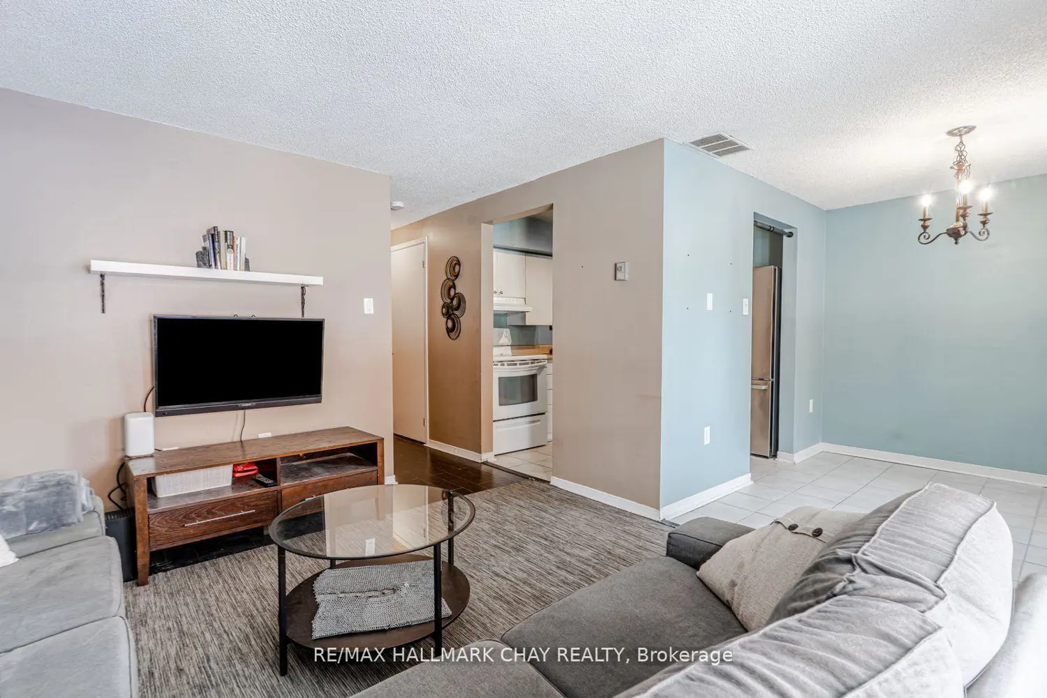 22 Meadow Lane 8 photo 2