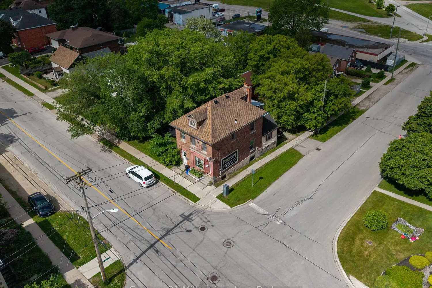 1700 3Rd Avenue photo 3