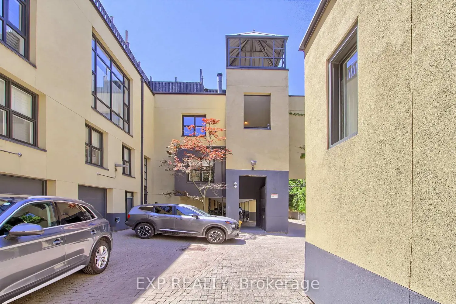 306 Sackville Street 4 photo 2