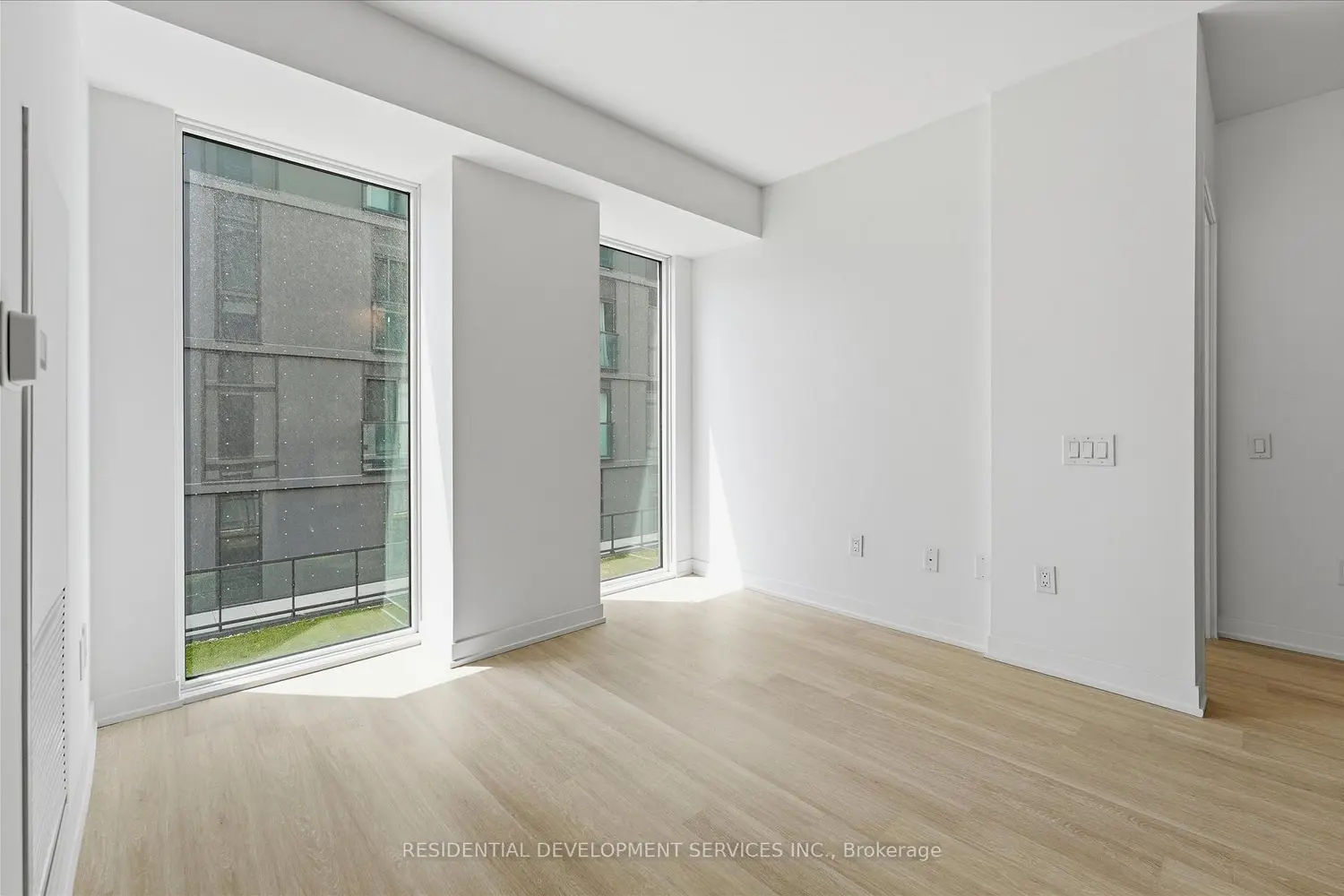 500 Wilson Avenue 404 photo 4
