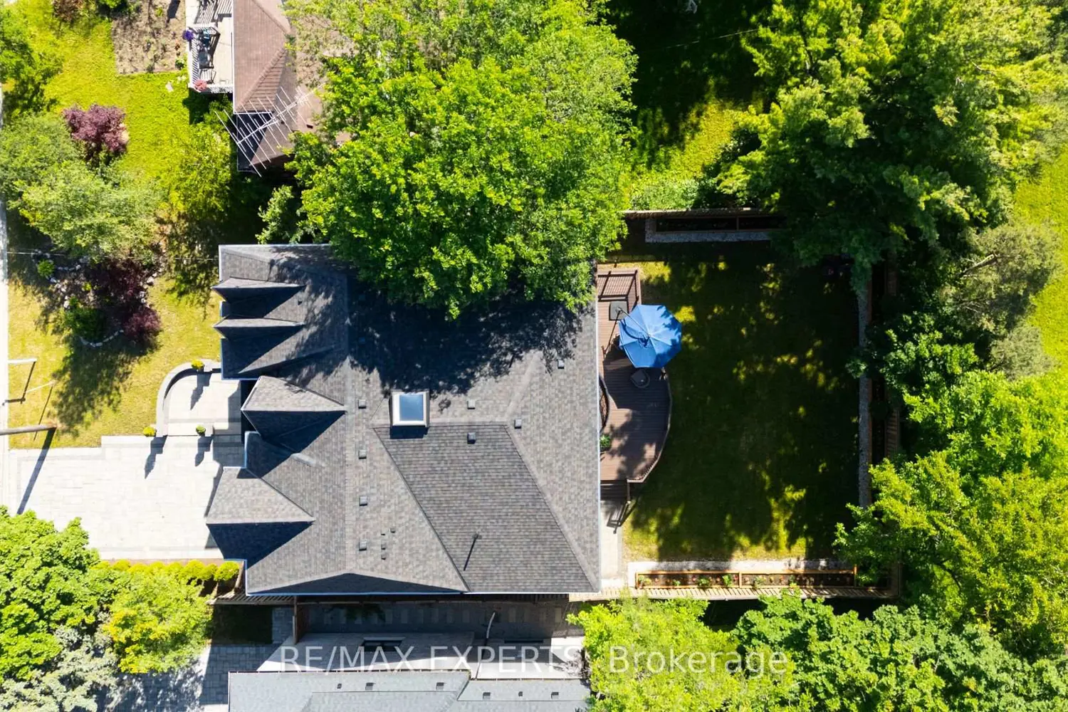 9 Calderon Crescent photo 4